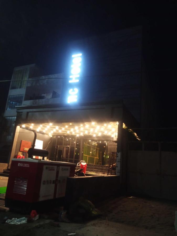 Oyo Mmc Hotel And Restaurant Meerut Exterior photo